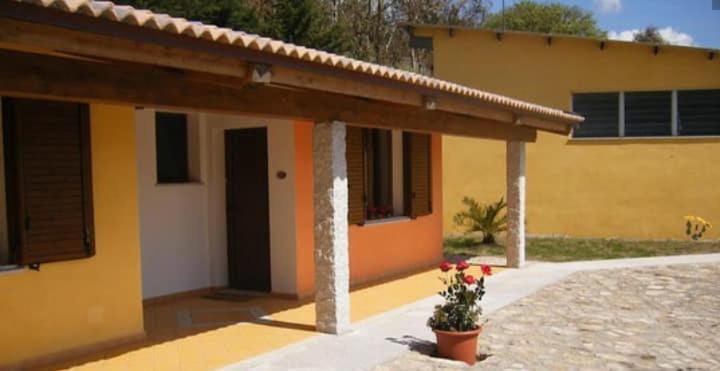 Agriturismo Usurtala Orani 外观 照片
